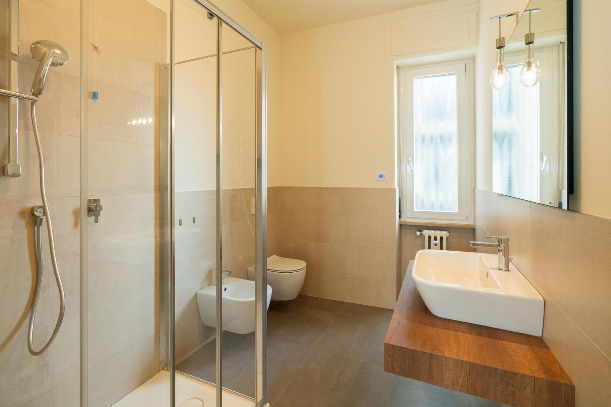 Domus Verona - Ampia Residenza Filippini A Pochi Passi Dall'Arena Стая снимка