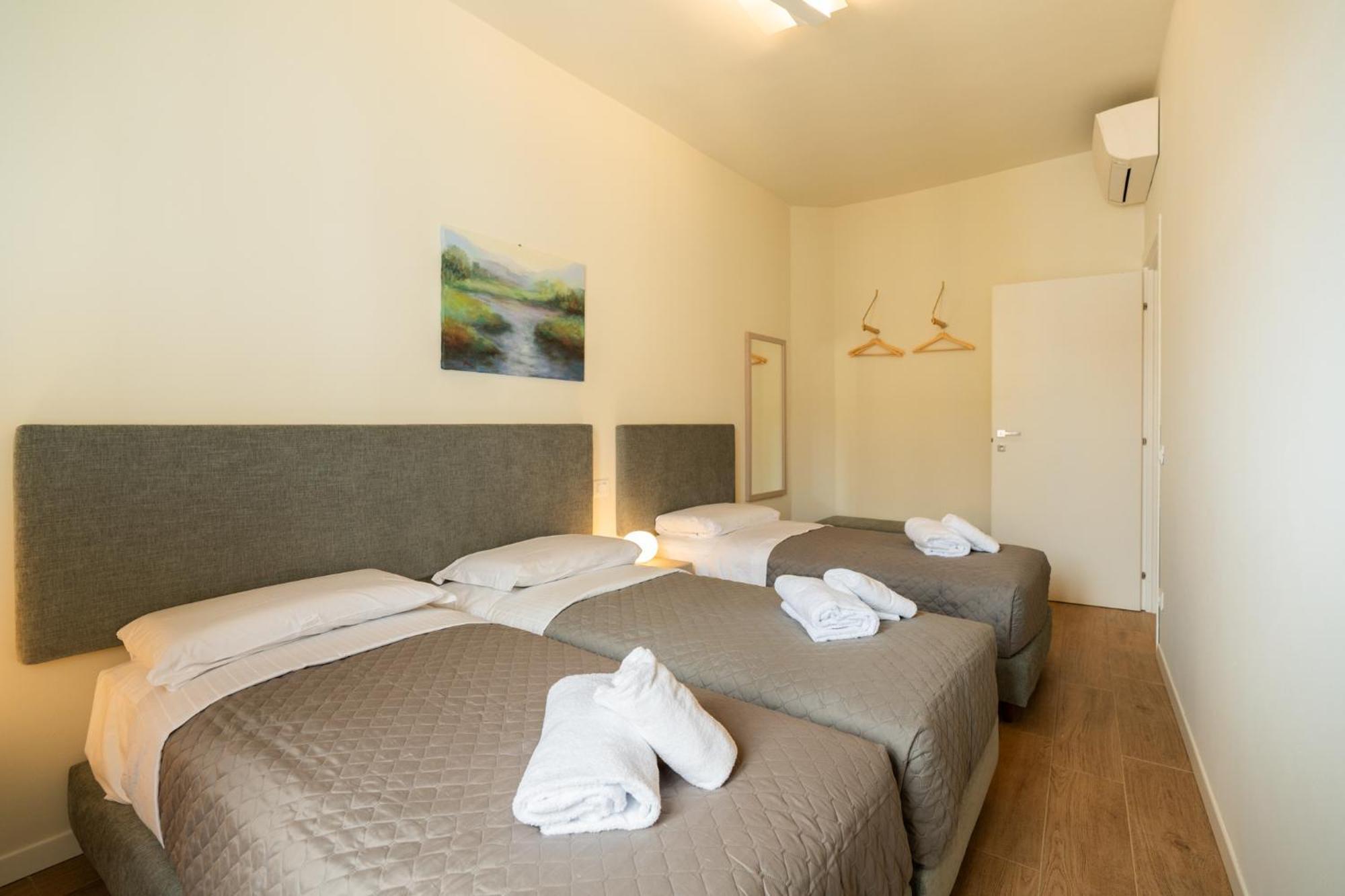 Domus Verona - Ampia Residenza Filippini A Pochi Passi Dall'Arena Стая снимка