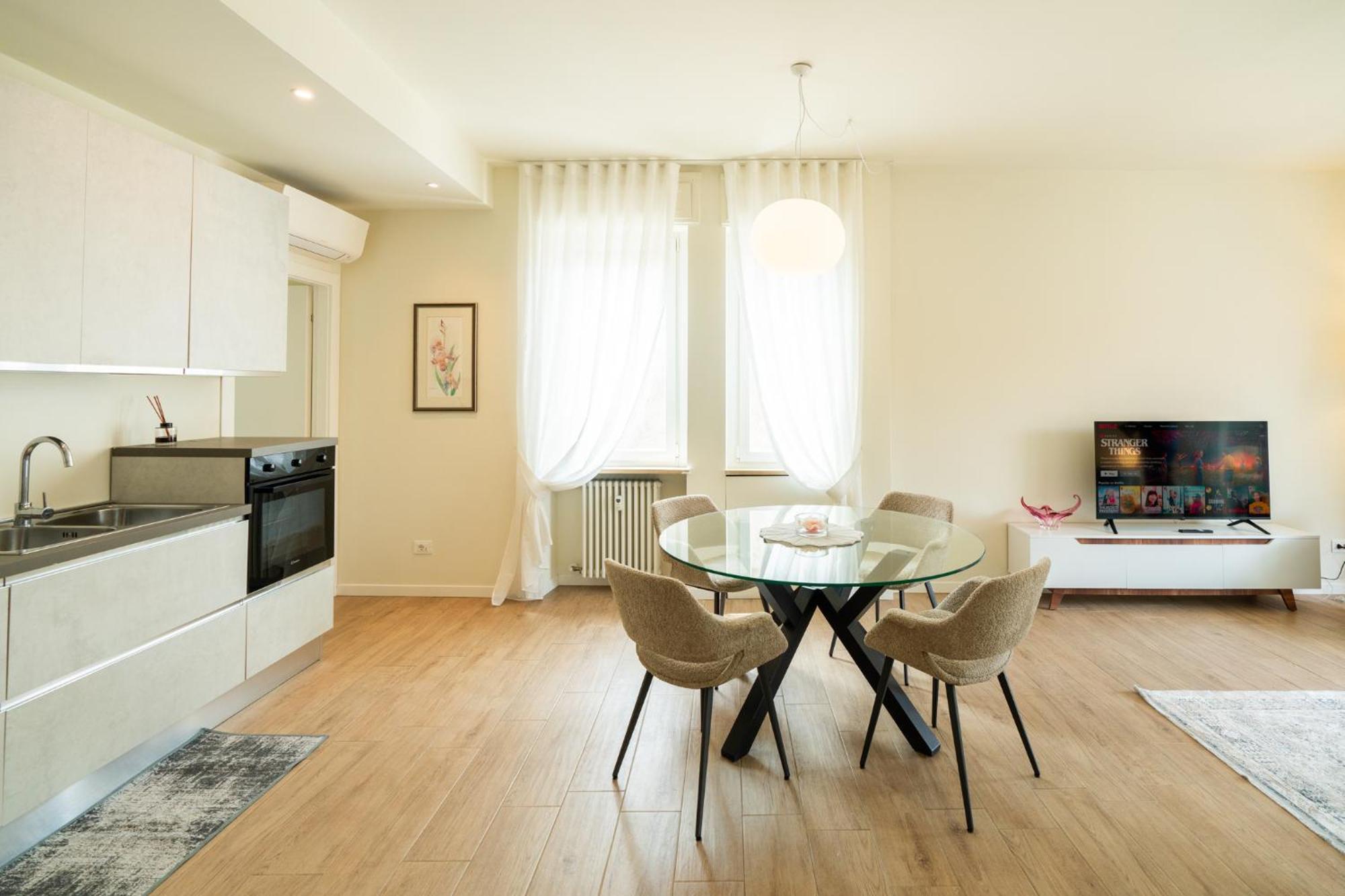 Domus Verona - Ampia Residenza Filippini A Pochi Passi Dall'Arena Екстериор снимка